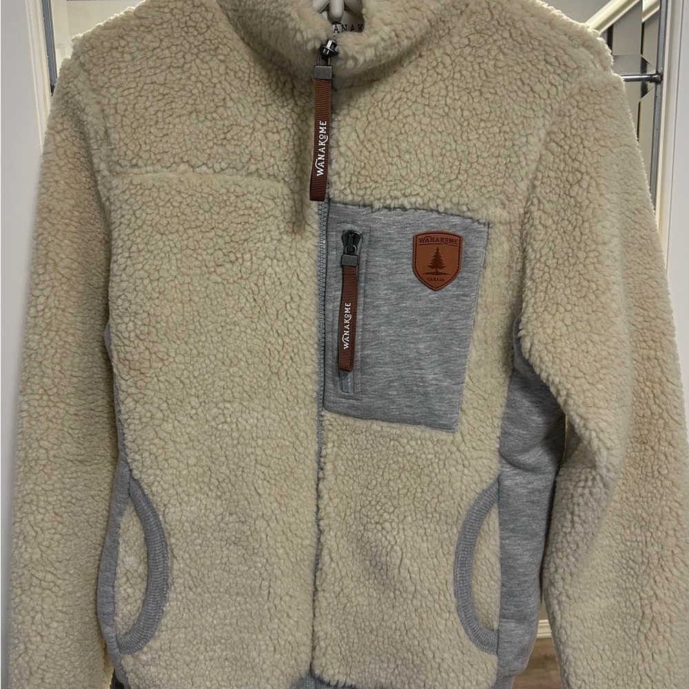 Women’s Wanakome Cream and Gray Teddy Jacket